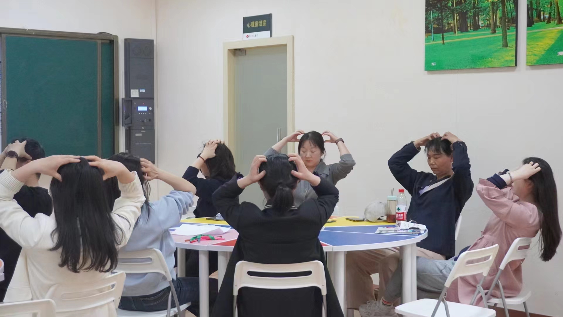 关爱教师身心 赋能减压前行—教师团体减压活动圆满举行 -黄河科技学院教师发展中心